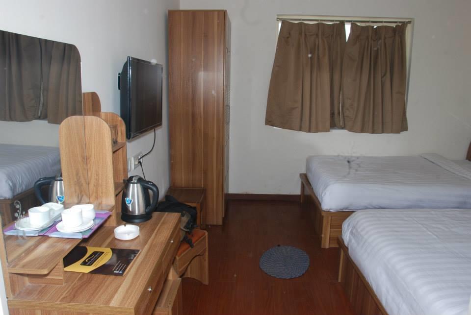 Hotel Akash Sarovar Purulia Exteriör bild
