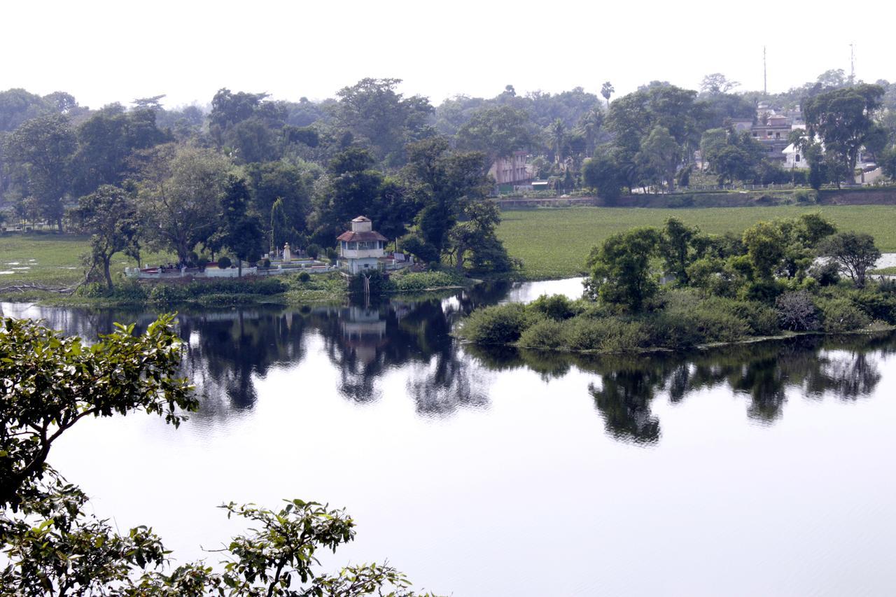 Hotel Akash Sarovar Purulia Exteriör bild