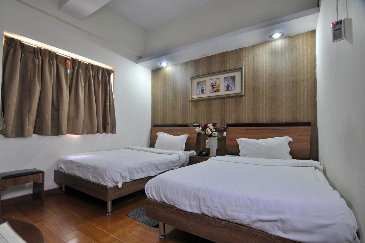 Hotel Akash Sarovar Purulia Exteriör bild